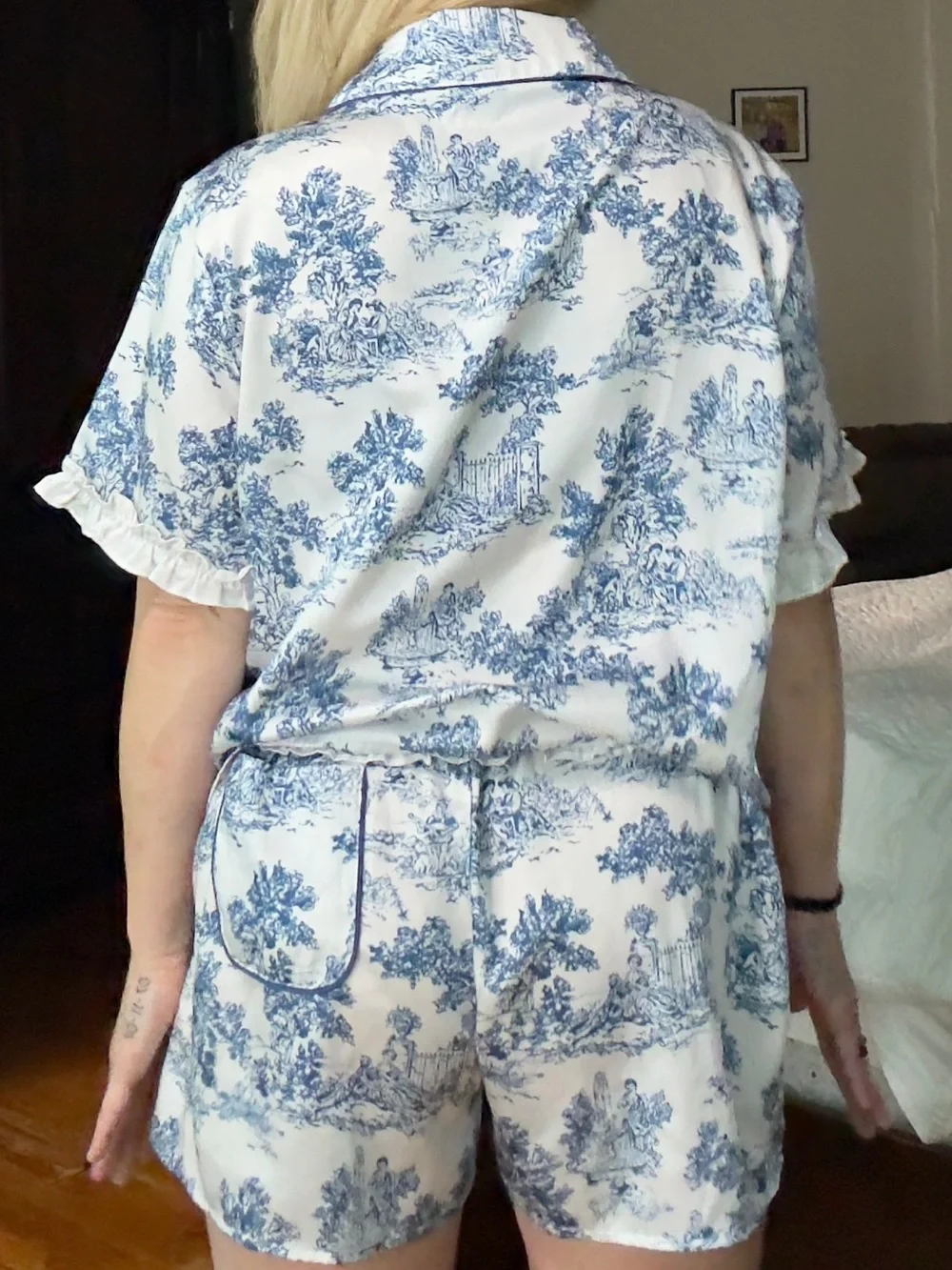 Peach Love California Blue and Cream Floral Short Pajama Set - Picture 2 of 6
